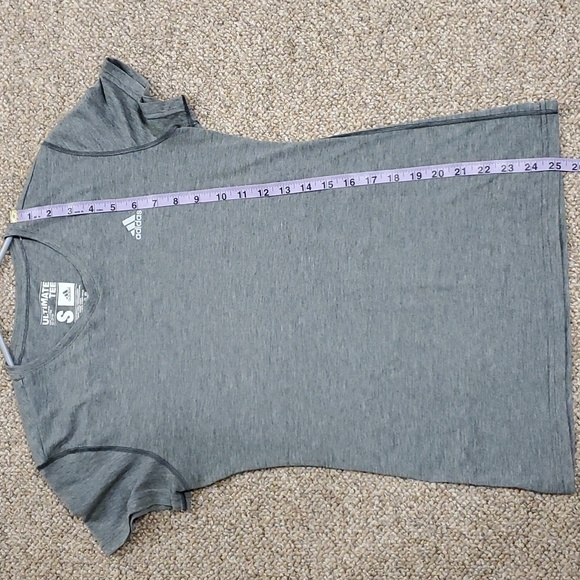 Adidas shirt - Picture 5 of 5